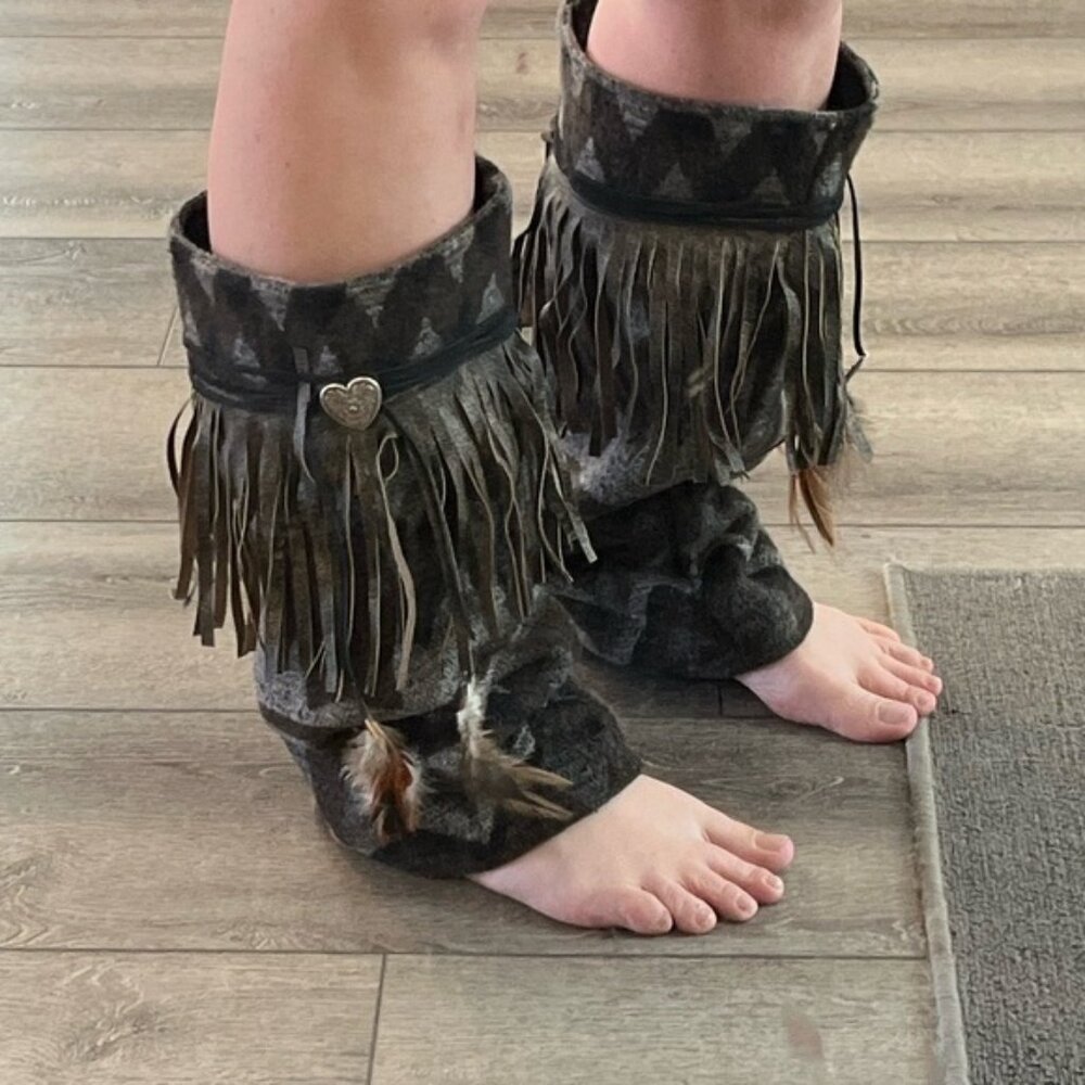 Bohemian leg warmers with fringe, feathers, and a heart - Picture 3 of 7